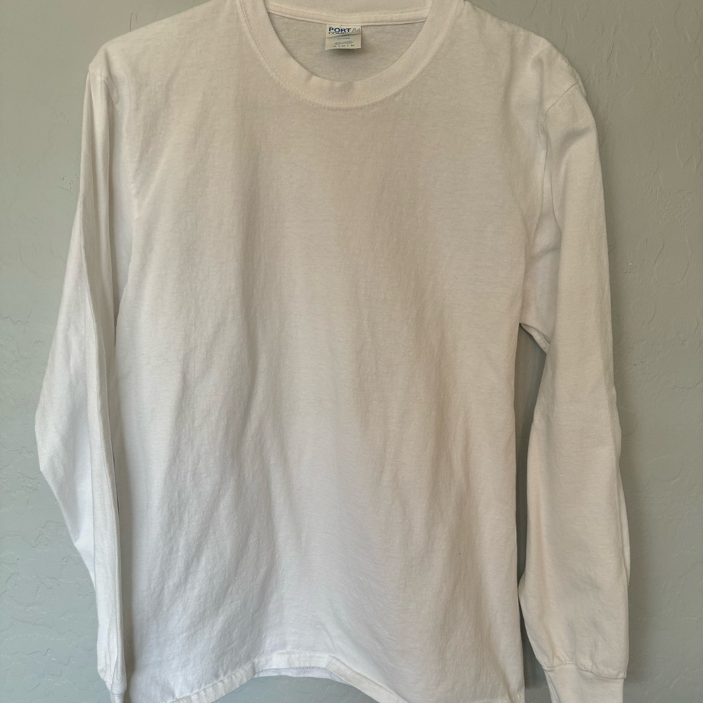 Men’s Medium White Long-Sleeve T-shirt